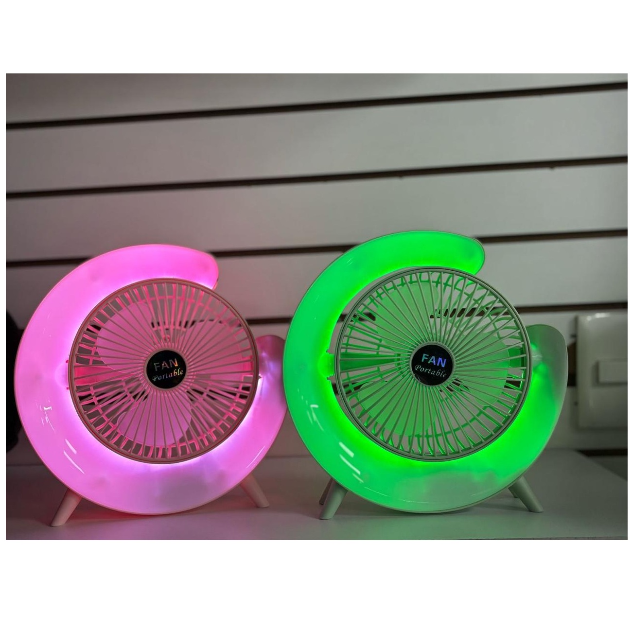 Foto 3 | 7 Colores 3 De Velocidad Recargable Lámpara Mini Ventilador Estructura Rosa Aspas Blanco Diámetro 6 Material