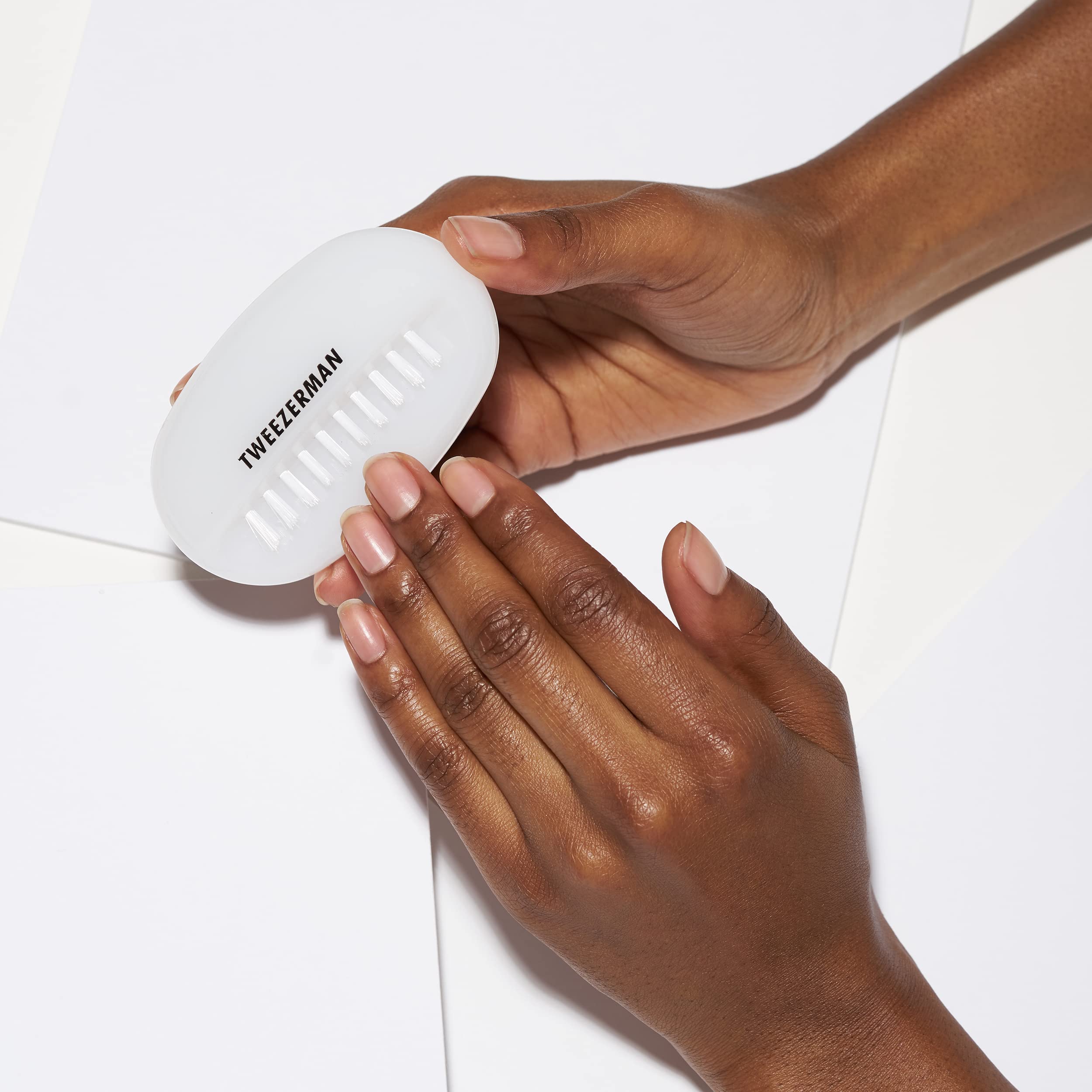 Foto 5 | Cepillo De Uñas Tweezerman De Doble Superficie Para Manicura - Venta Internacional.