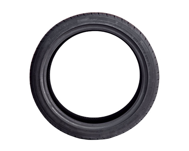Foto 4 pulgar | Llanta Roadmarch Prime Uhp 08  275/35zr18 99w