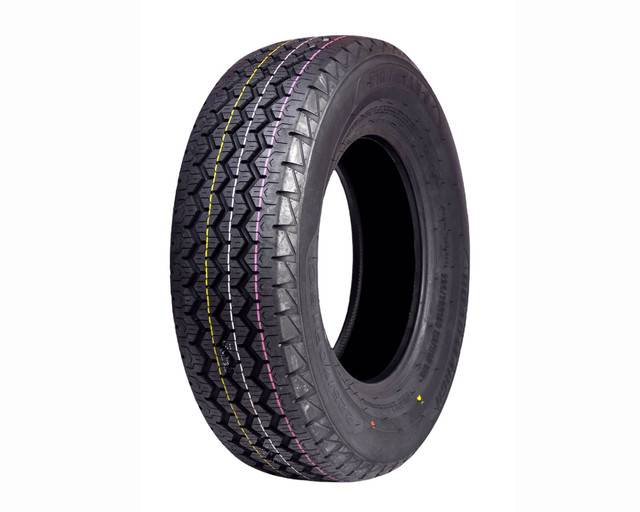 Foto 2 pulgar | Llanta 195/60r16 99t Roadmarch 9