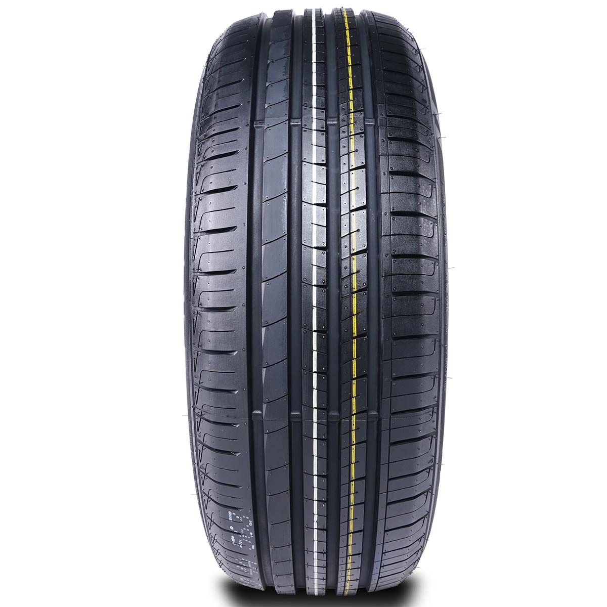 Foto 3 pulgar | Llanta Royal Black Mile 215/70r15 98h