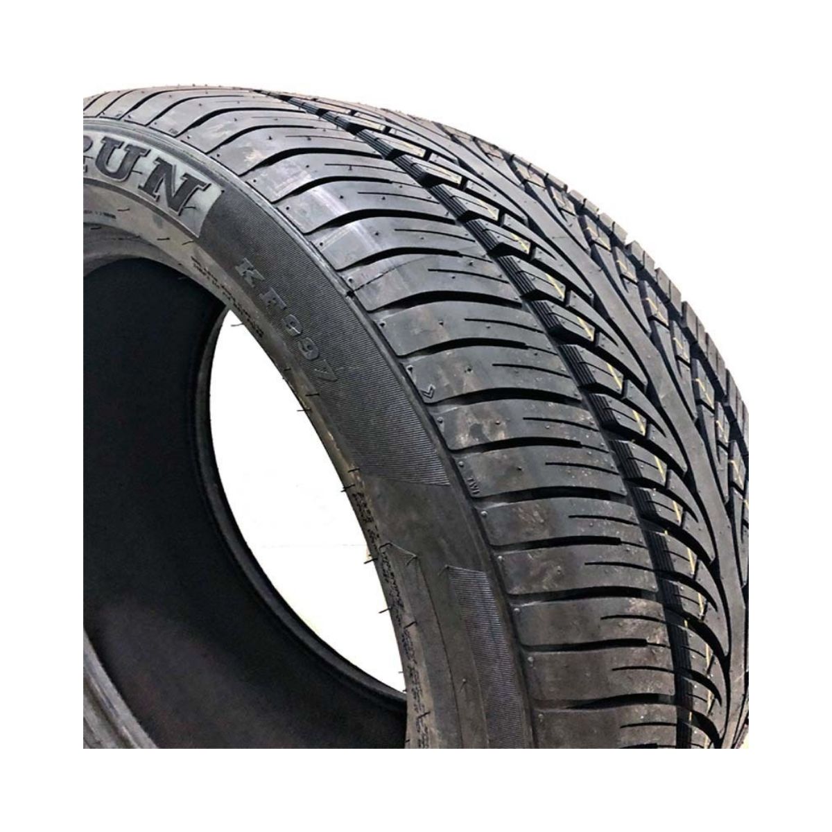Foto 3 pulgar | Llanta 295/35r24 110v Winrun Kf997