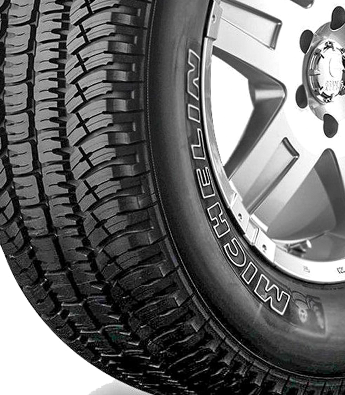 Foto 4 pulgar | Llanta Lt285/70r17 Michelin Ltx A/t 2 121/118r