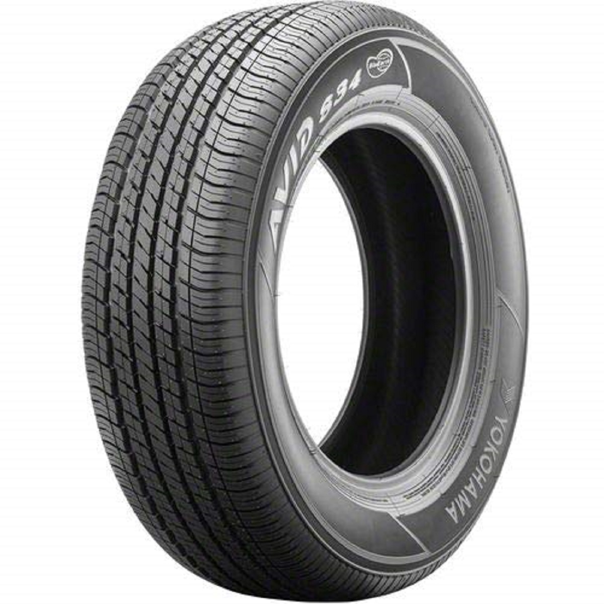 Foto 2 pulgar | Llanta 235/65r17 Yokohama Avid S34rv 104t