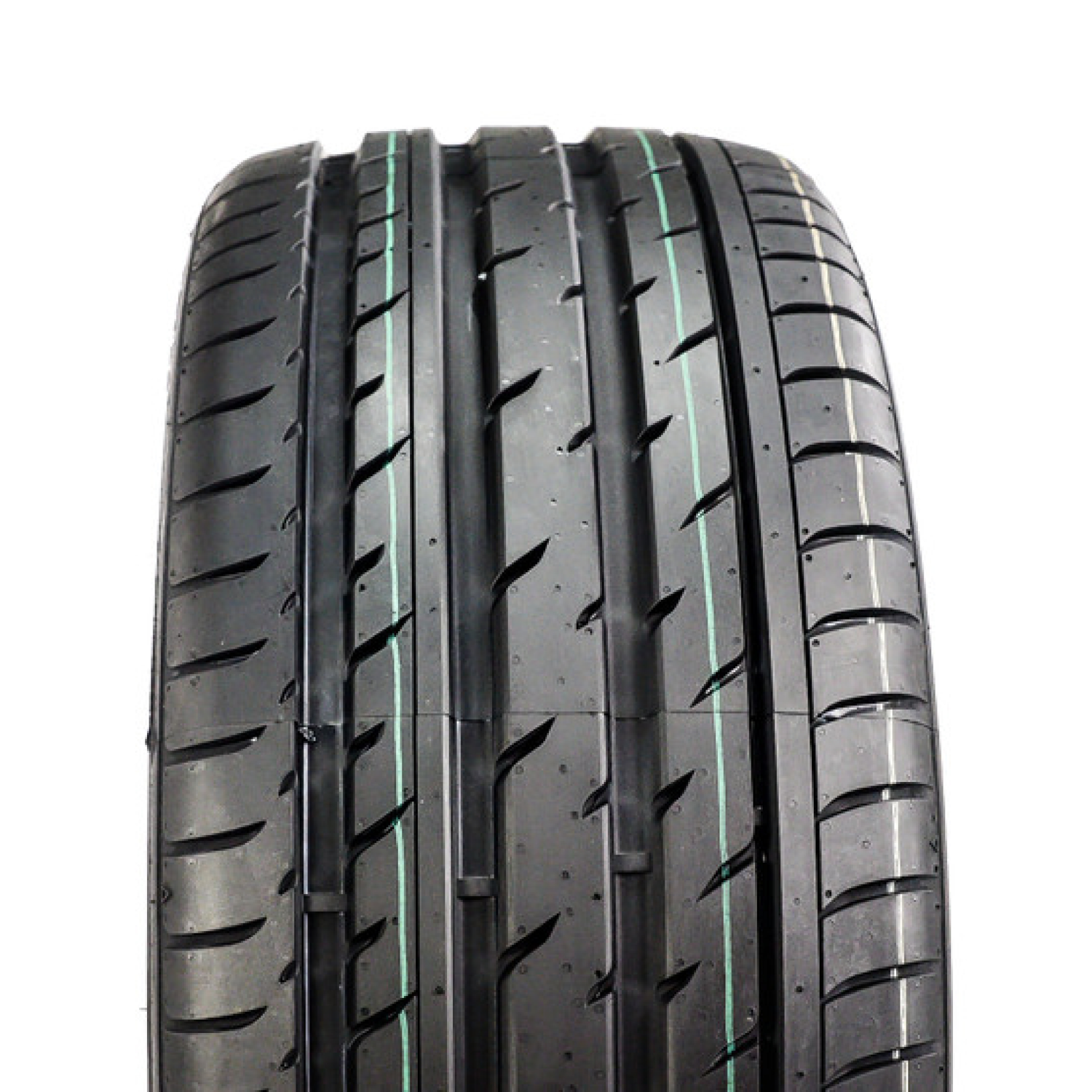 Foto 2 | Llanta Haida Hd927 225/35 R20