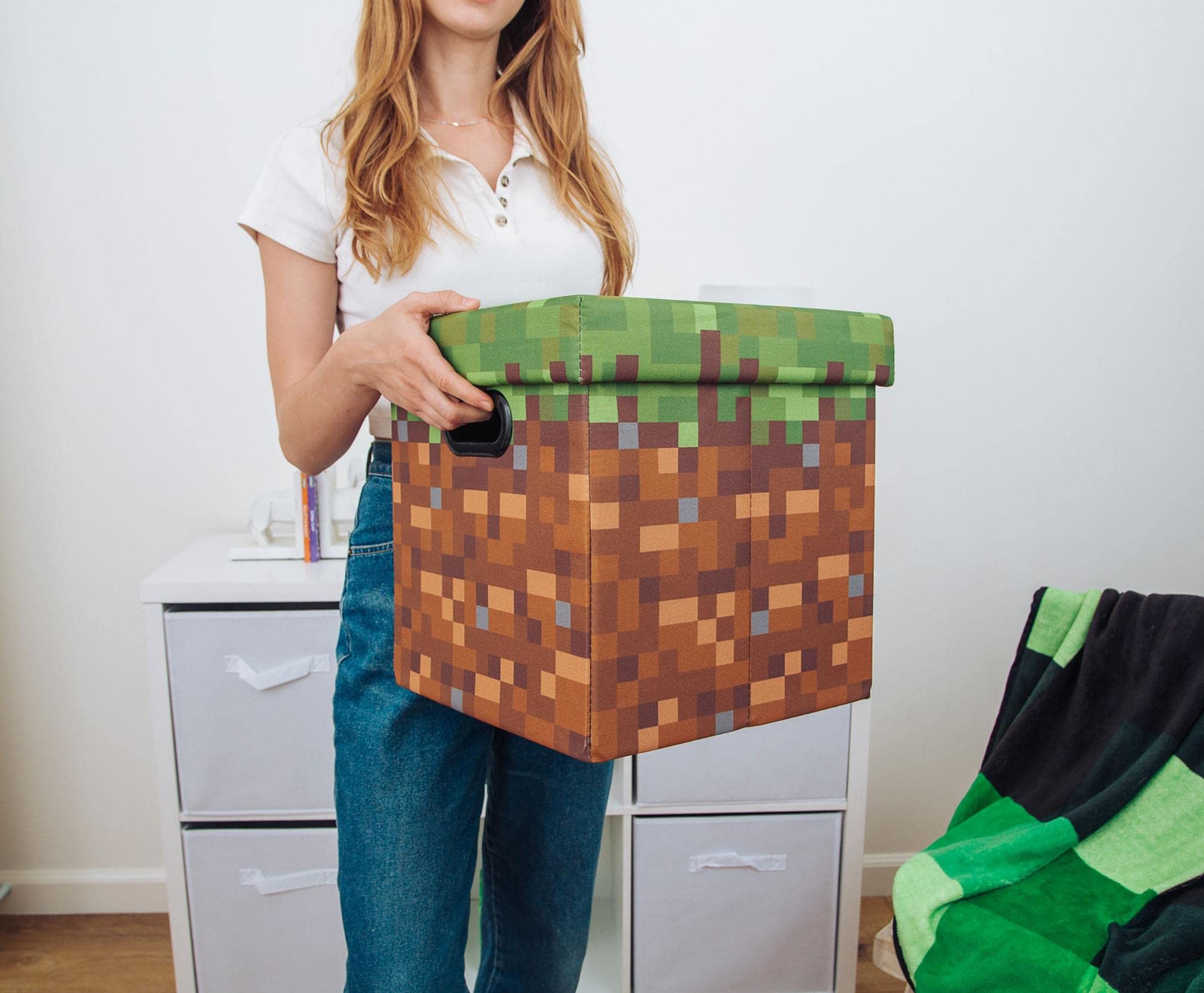 Foto 5 | Baúl De Almacenamiento Minecraft Grassy Block De 33 Cm Con Tapa - Venta Internacional.