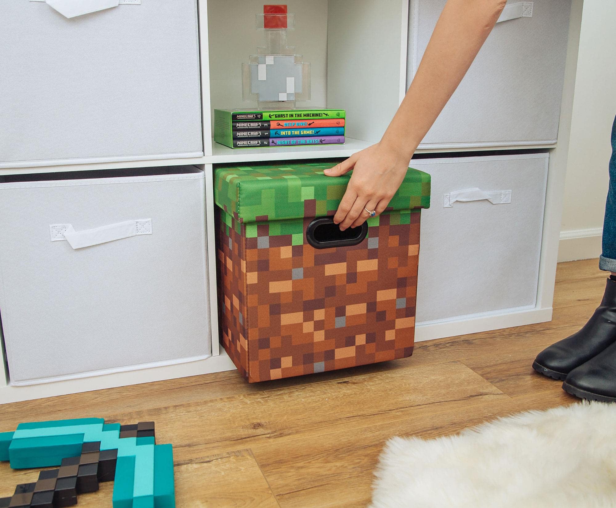 Foto 6 | Baúl De Almacenamiento Minecraft Grassy Block De 33 Cm Con Tapa - Venta Internacional.