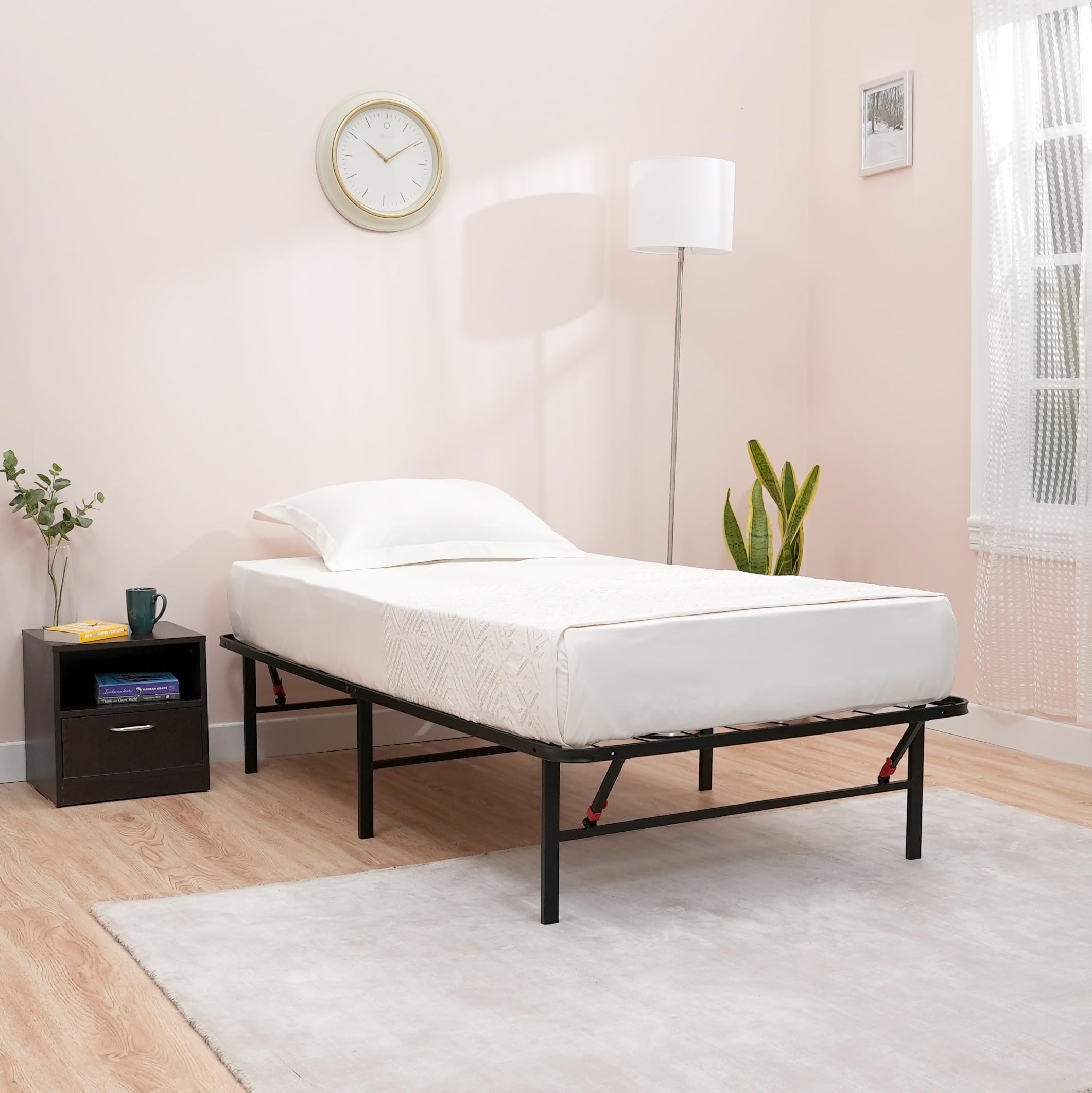 Foto 1 | Marco De Cama Con Plataforma Amazon Basics, Plegable, De Metal, Doble, Negro - Venta Internacional.
