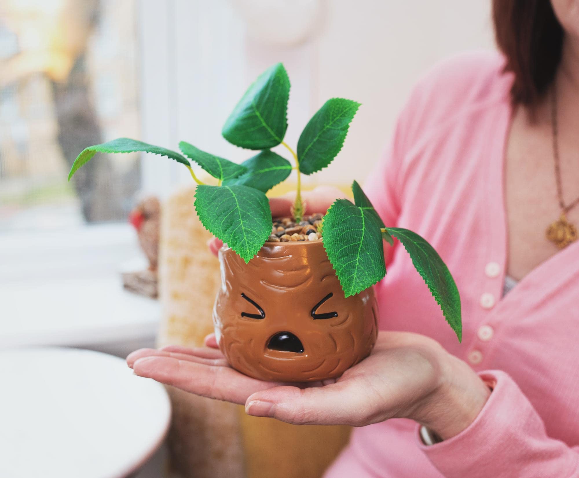 Foto 4 pulgar | Planta Decorativa Con Cara De Mandrágora De Búfalo De Harry Potter Plateada - Venta Internacional.