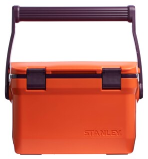 Foto 1 | Hielera Stanley, Fácil De Transportar, Para Exteriores, 7 Litros Y 7 Cuartos De Galón, Color Ciruela - Venta Intern