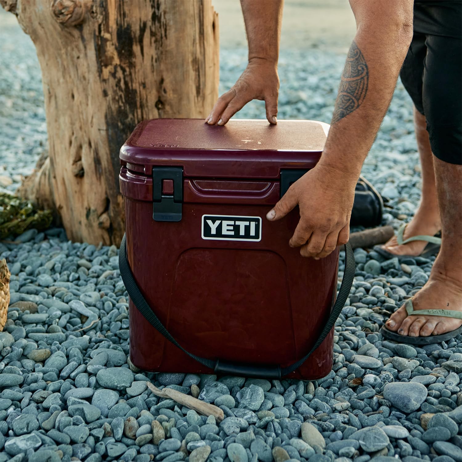 Foto 5 pulgar | Hielera Yeti Roadie 24 Wild Vine Red Con Capacidad De 24 Litros - Venta Internacional.