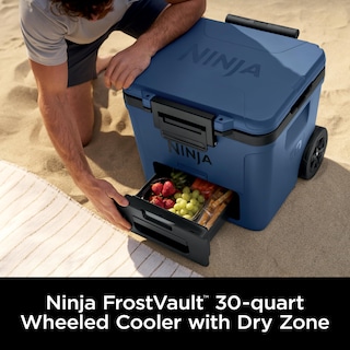 Foto 2 | Cooler Ninja Frostvault 30 L Con Ruedas Y Zona Seca Azul Fb230bl - Venta Internacional.