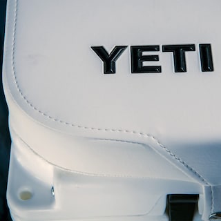 Foto 5 | Cojín De Asiento Yeti Tundra 45 Marine Vinyl White - Venta Internacional.