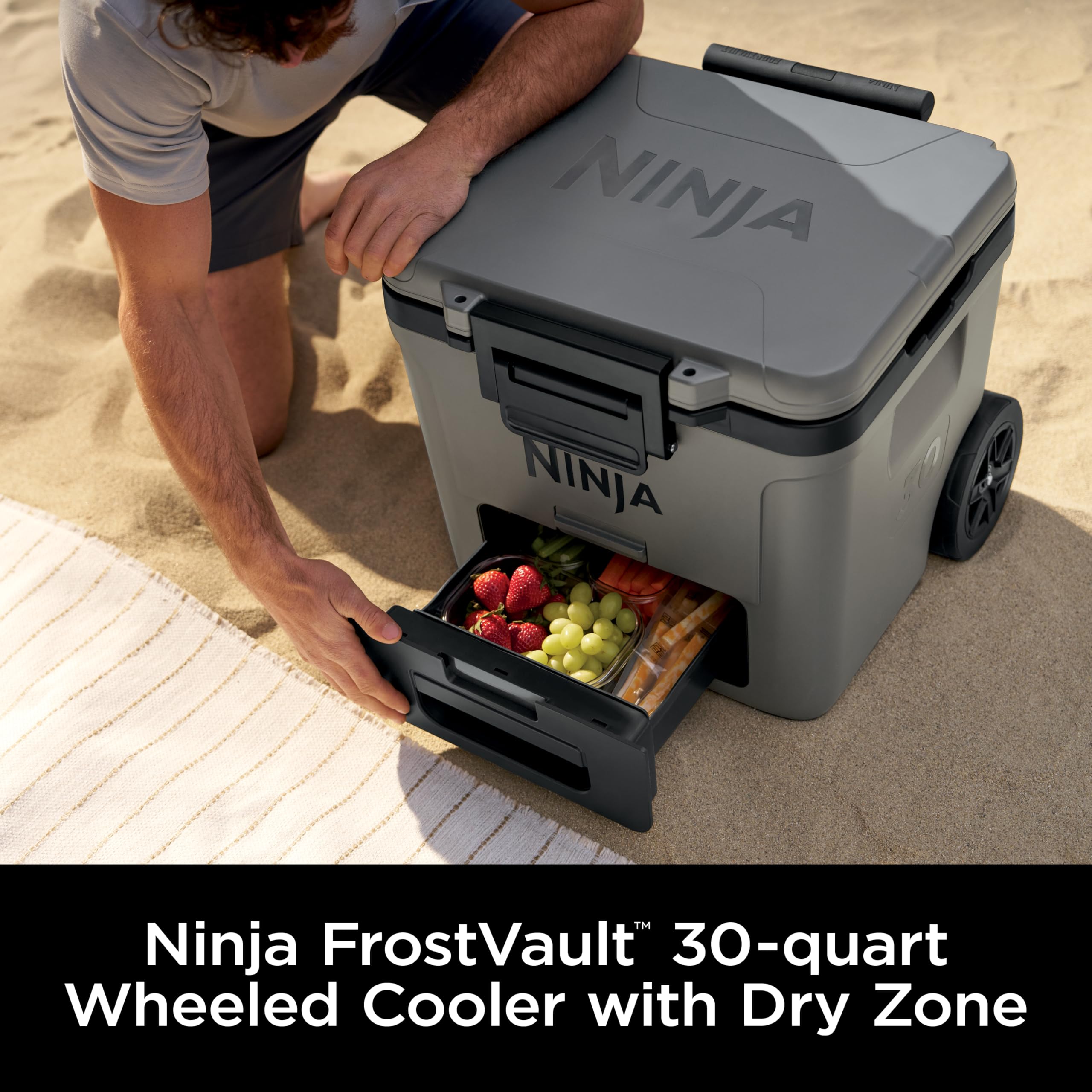 Foto 3 pulgar | Cooler Ninja Frostvault 30qt Con Ruedas Con Aislamiento De Carbón - Venta Internacional.