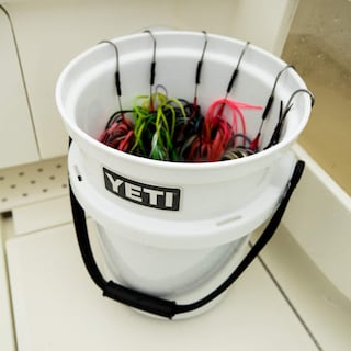 Foto 6 | Cuchara Yeti Loadout De 5 Galones Resistente A Impactos Blanca - Venta Internacional.