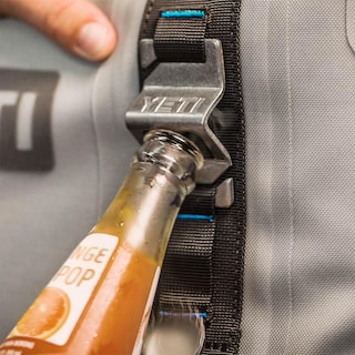 Foto 4 | Accesorio Abrebotellas Yeti Molle Para Yeti Hitchpoint Grid - Venta Internacional.