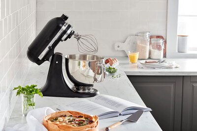 Foto 4 | Batidora De Pie Kitchenaid Artisan Series 5l Negro Mate Ksm150ps - Venta Internacional.