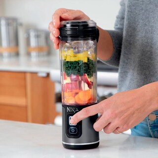Foto 4 | Ninja Mini Licuadora Blast Blender Portátil De 532ml (18 Oz) Blanco (reacondicionado)