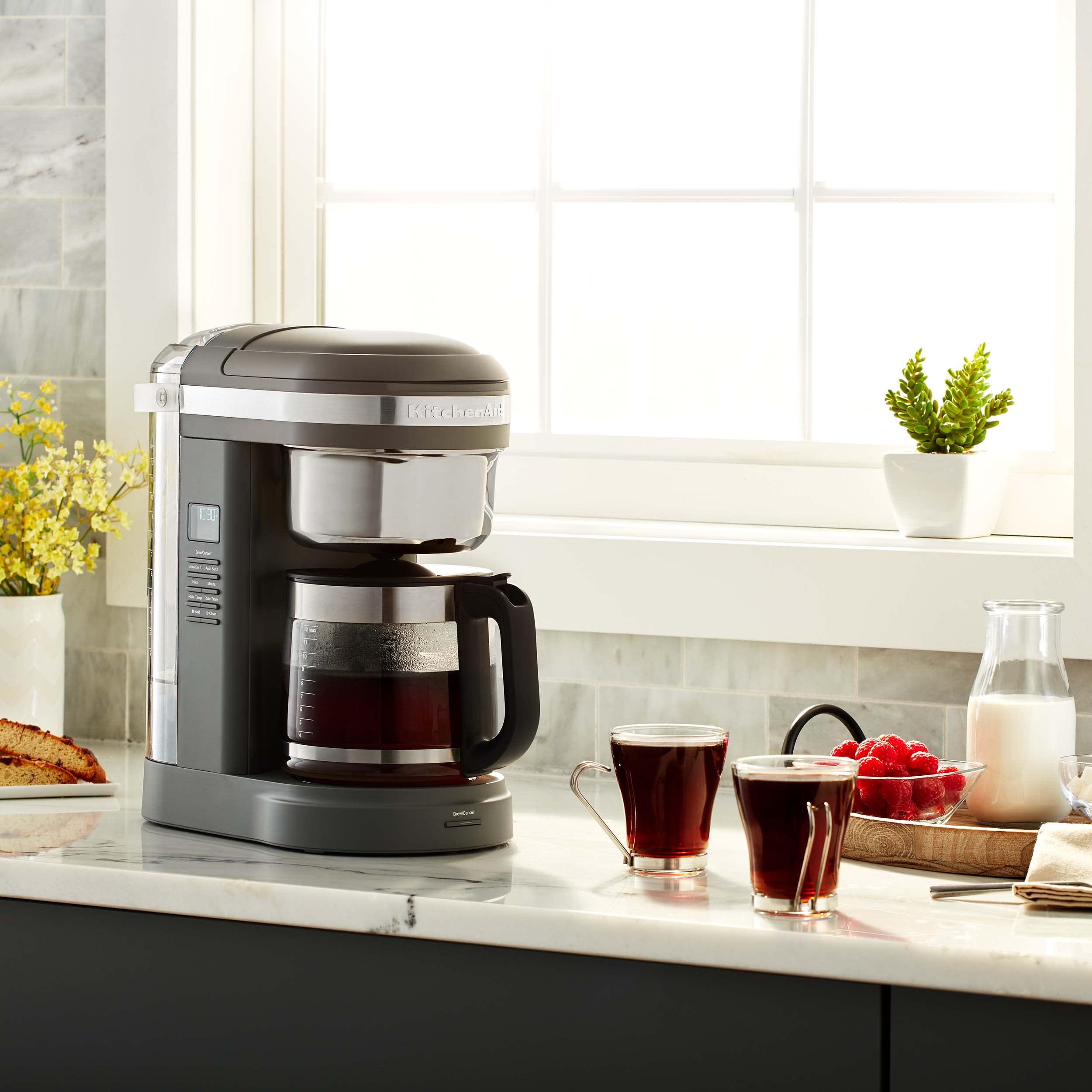Foto 4 | Cafetera Kitchenaid Kcm1209dg Drip 12 Tazas Gris Mate - Venta Internacional
