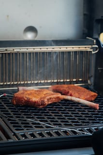 Foto 7 | Kit de Marcos Weber Crafted Genesis para Cocina Exterior Plateado - Venta Internacional
