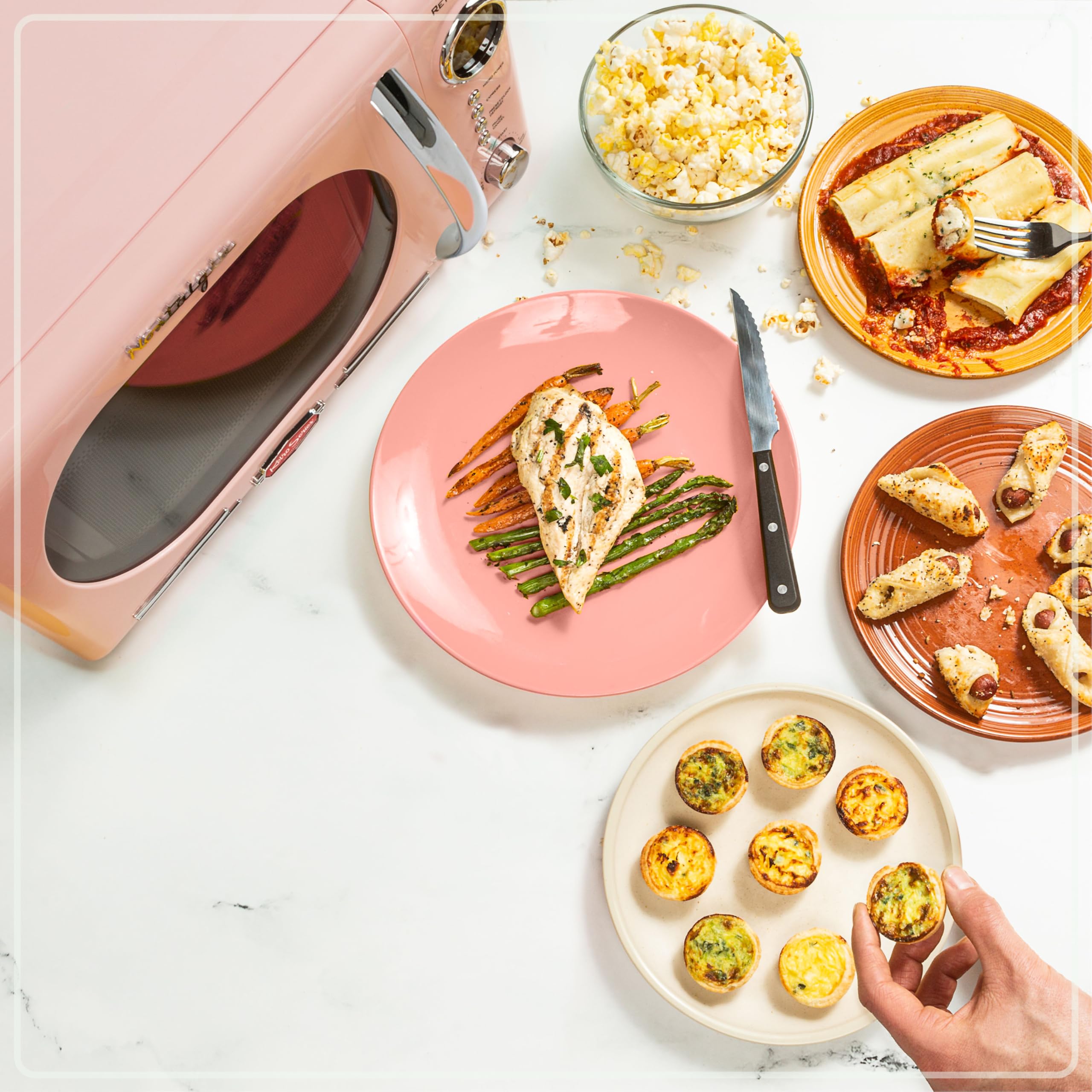 Foto 4 pulgar | Horno de Microondas Nostalgia NRMO11PK6A 1.1 Pies Cúbicos 1000 W Rosa - Venta Internacional