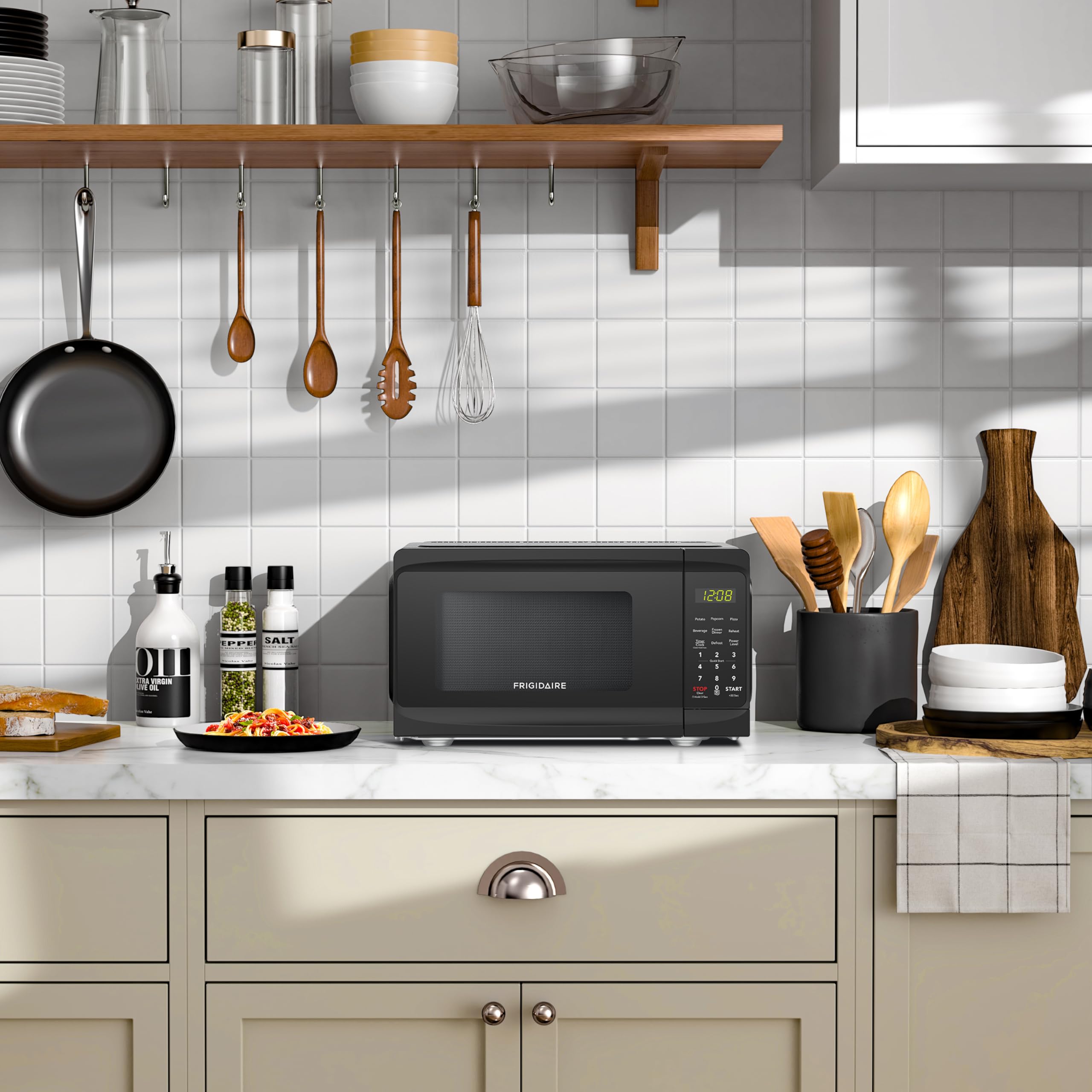 Foto 6 | Microondas Frigidaire Emw733blackamz 0.7 Pies Cúbicos Negro - Venta Internacional.