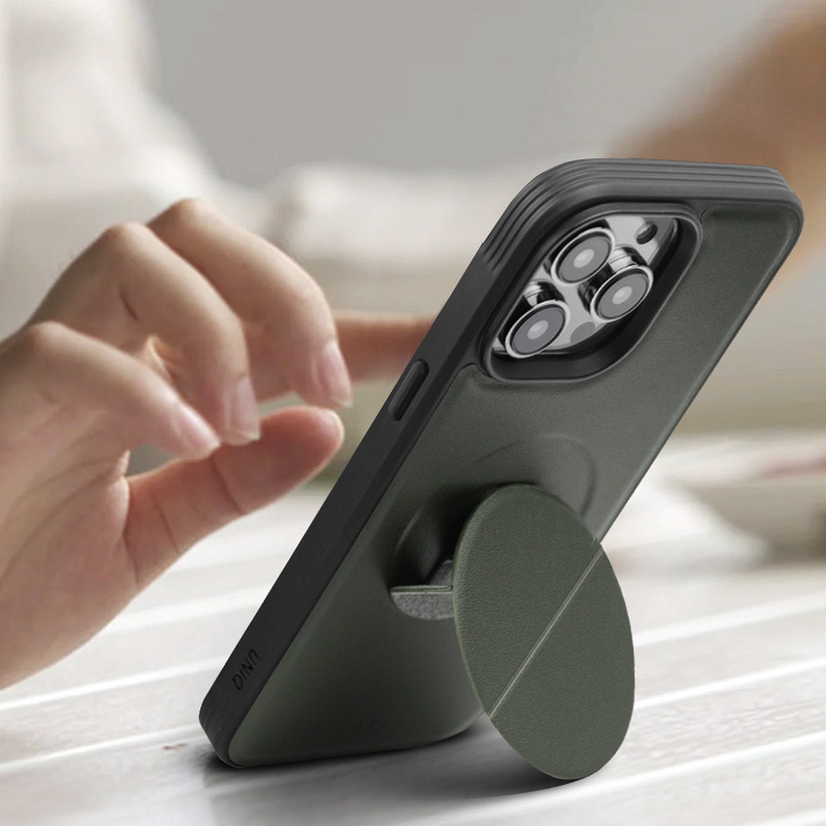 Foto 5 pulgar | Funda para iPhone 14 Pro Novo con Grip