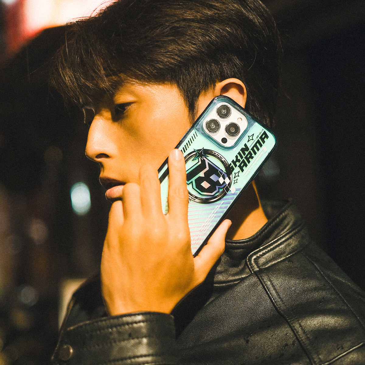 Foto 4 pulgar | Funda para iPhone 15 Pro Azul Drift de Skinarma