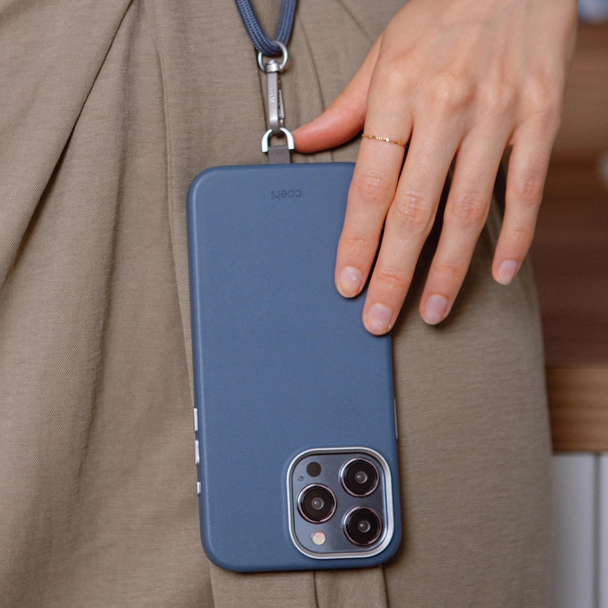 Foto 4 pulgar | Funda Para Iphone 15 Pro Azul Zafiro Muse (magclick™) De Coehl