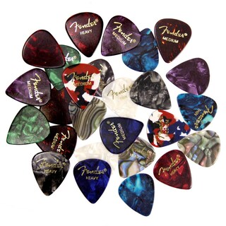 Foto 1 | Palas Para Guitarra Fender Premium Sampler, Paquete De 24 Con Calibres Finos, Medianos Y Pesados - Venta Internacional.
