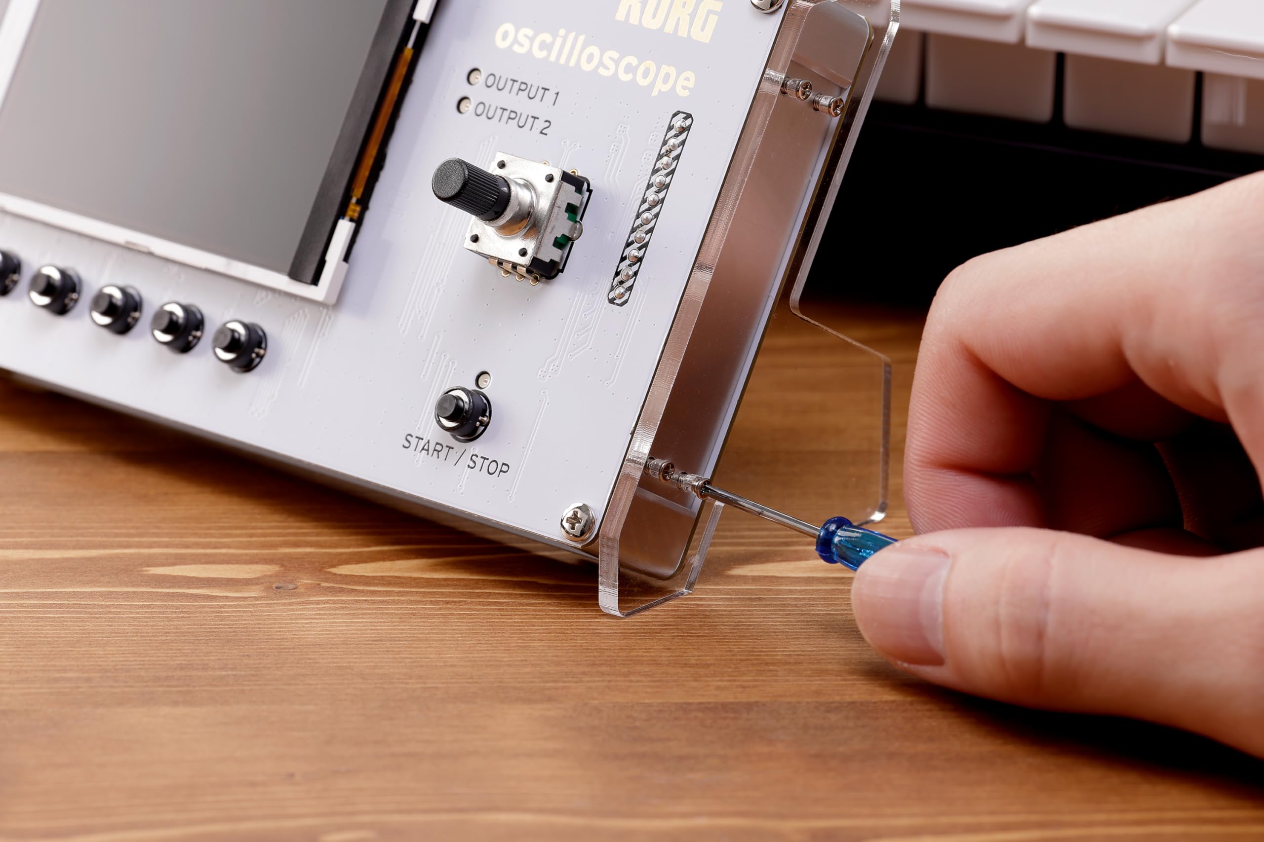 Foto 4 pulgar | Kit De Osciloscopio Korg Nu:tekt Nts-2 Diy Para Entusiastas De Los Sintetizadores - Venta Internacional.