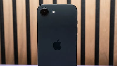 Foto 4 | iPhone 16e Negro 128 GB Desbloqueado