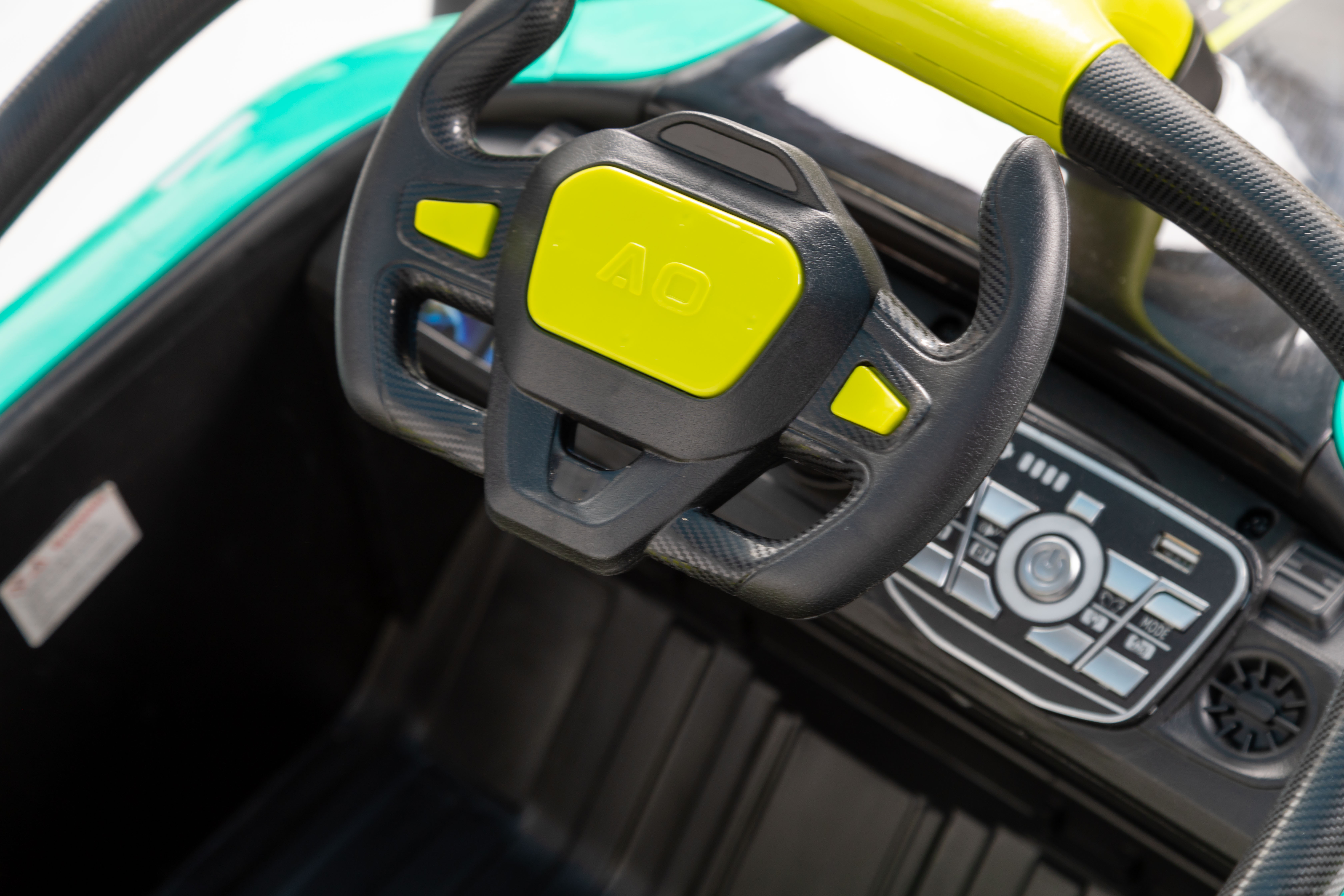 Foto 7 pulgar | Carrito Montable Eléctrico Formula 1 Para Niños Con Control Remoto