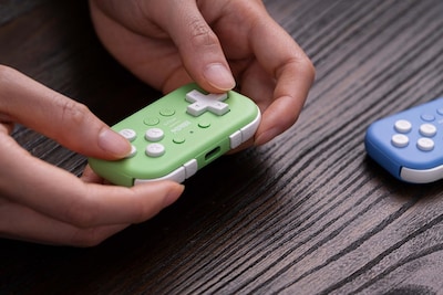 Foto 6 | Gamepad 8bitdo Micro Bluetooth De Bolsillo Para Switch Green - Venta Internacional.
