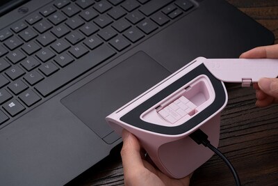 Foto 3 | Controlador Inalámbrico 8bitdo Ultimate Con Base De Carga Rosa - Venta Internacional.