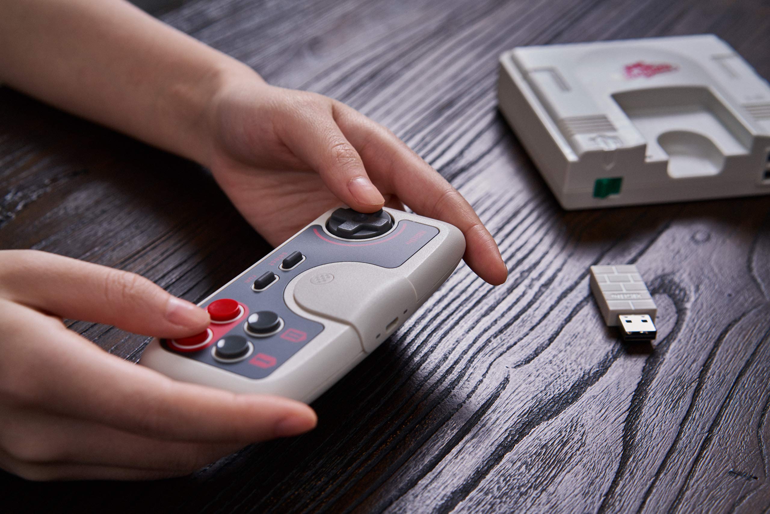 Foto 6 pulgar | Gamepad 8bitdo Pce 2.4g Inalámbrico Para Pc Engine Mini Y Switch - Venta Internacional.