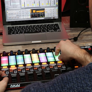 Foto 3 | Controlador Midi Usb Akai Professional Apc40mkii Para Mac/pc - Venta Internacional.