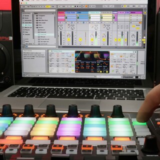 Foto 5 | Controlador Midi Usb Akai Professional Apc40mkii Para Mac/pc - Venta Internacional.