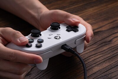 Foto 2 | Controlador 8bitdo Pro 2 Con Cable Para Xbox Con Joystick Hall Effect - Venta Internacional.