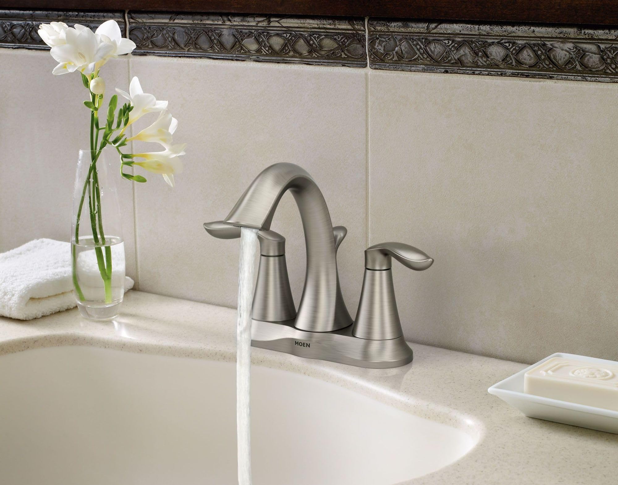 Foto 7 | Grifo De Baño Moen Eva, Juego Central De Níquel Cepillado De 4 Pulgadas - Venta Internacional.
