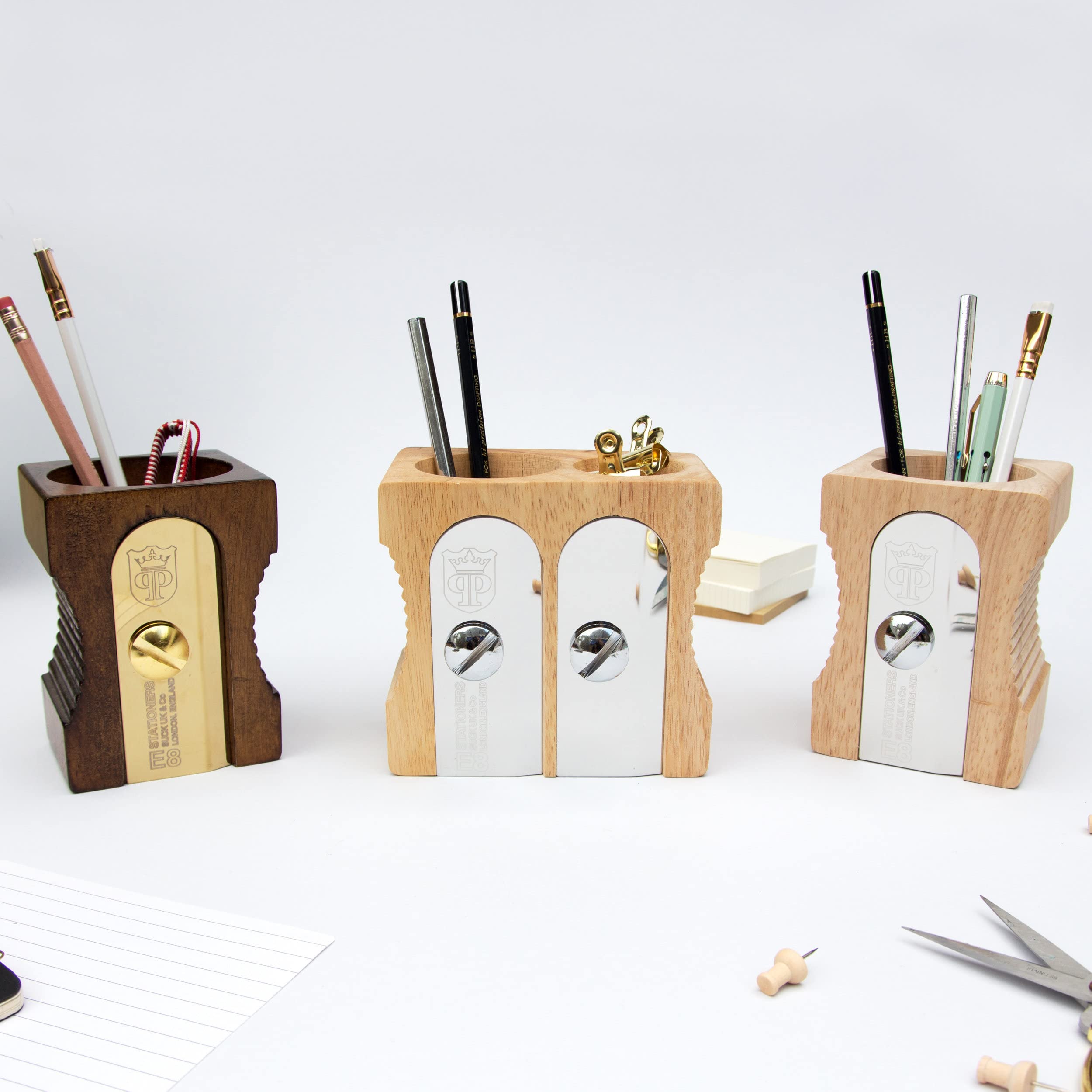 Foto 8 pulgar | Soporte Para Bolígrafos Suck Uk  Sacapuntas De Madera  Lámpara De Escritorio - Venta Internacional.