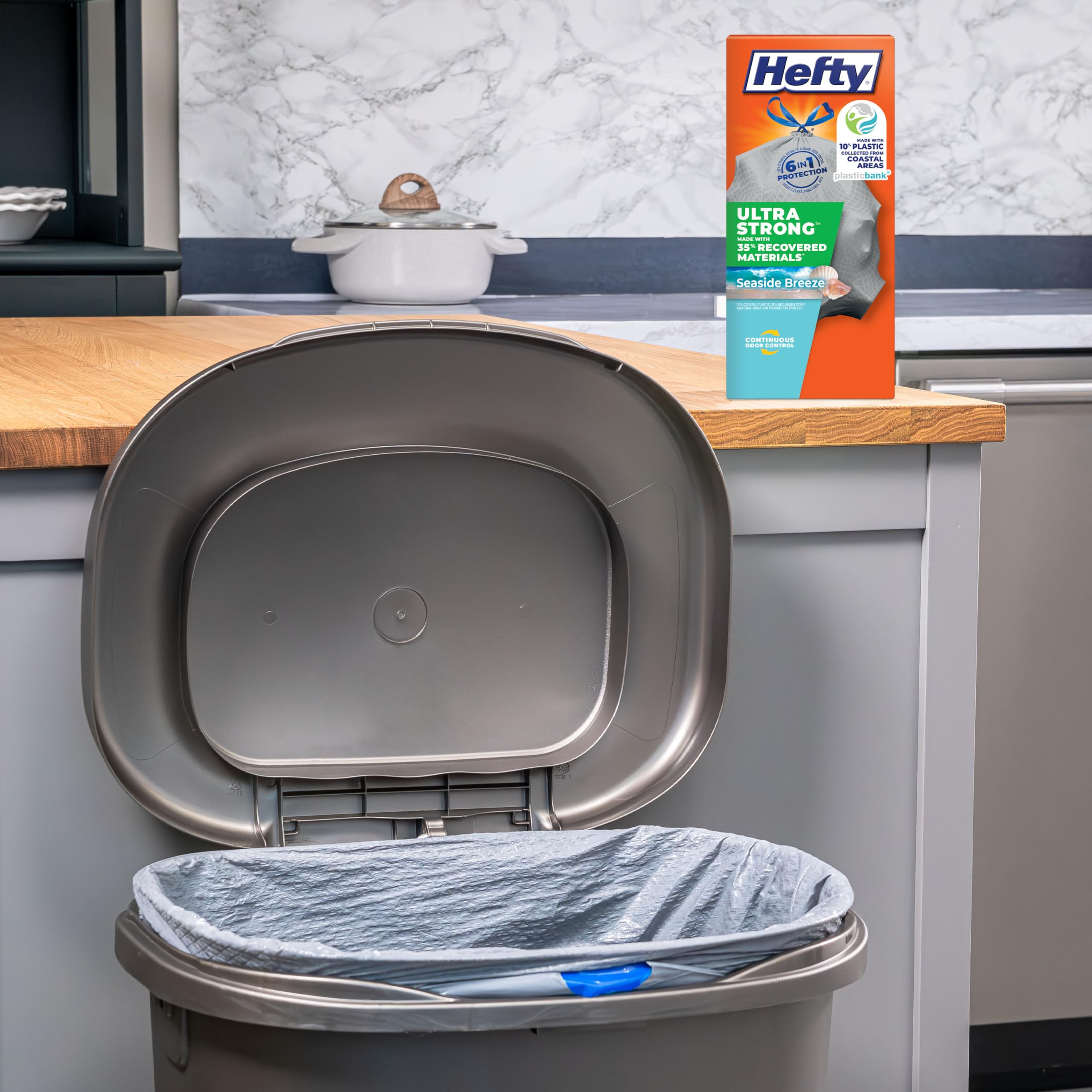 Foto 3 pulgar | Bolsas De Basura Hefty Ultra Strong  49 L  80 Bolsas  Aroma A Brisa Marina - Venta Internacional.
