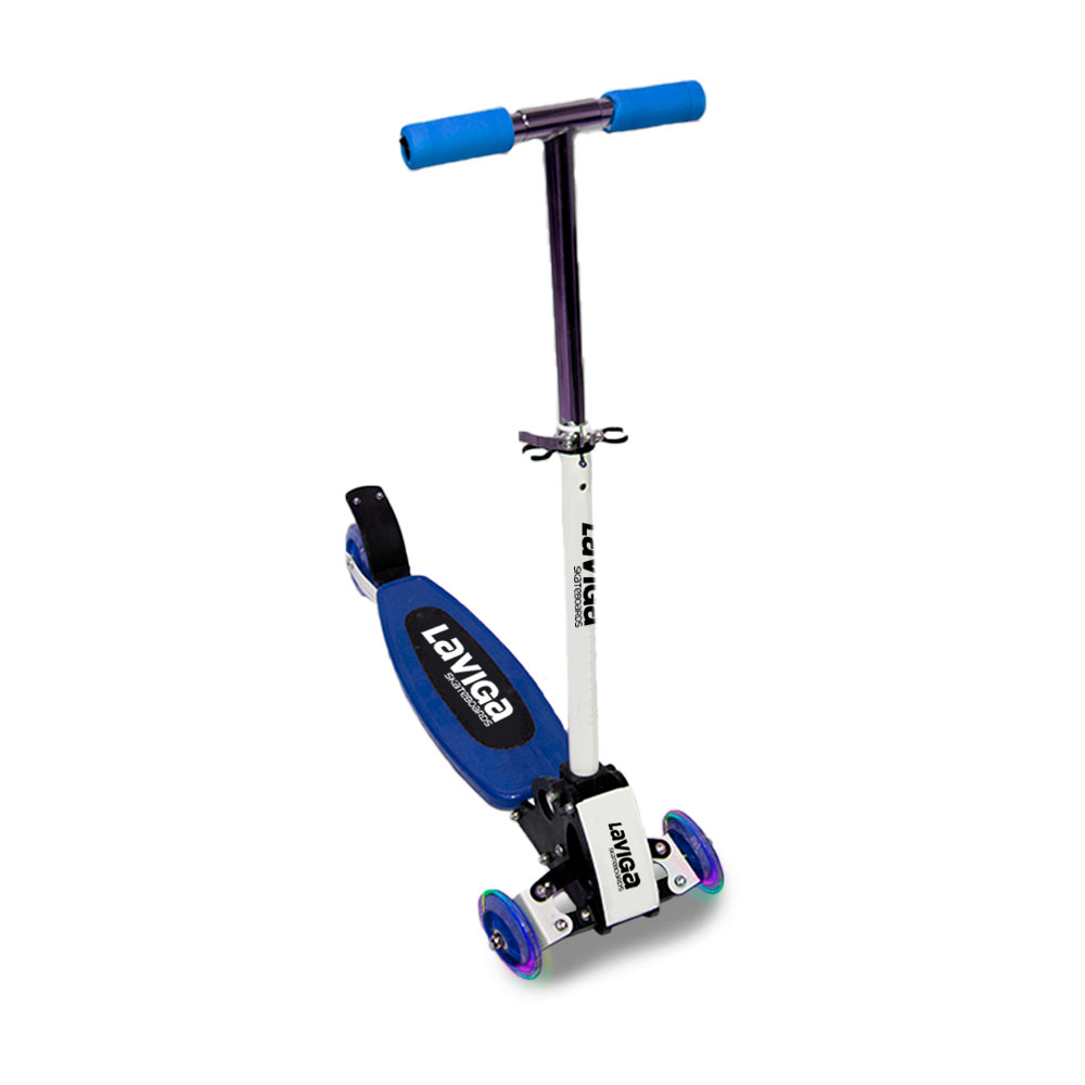 Scooter Llantas Direccionables Luz Led Azul  Laviga Reposapiés Lija Resistente