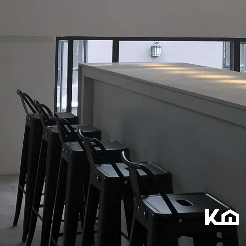 Foto 8 | Set 4 Bancos Tolix Altos Kingshouse Con Respaldo Silla Barra