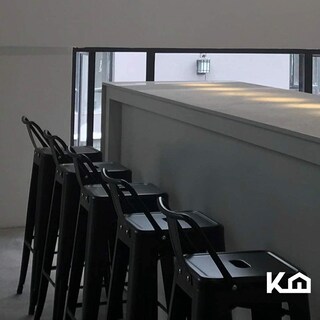 Foto 8 | Set 4 Bancos Tolix Altos Kingshouse Con Respaldo Silla Barra