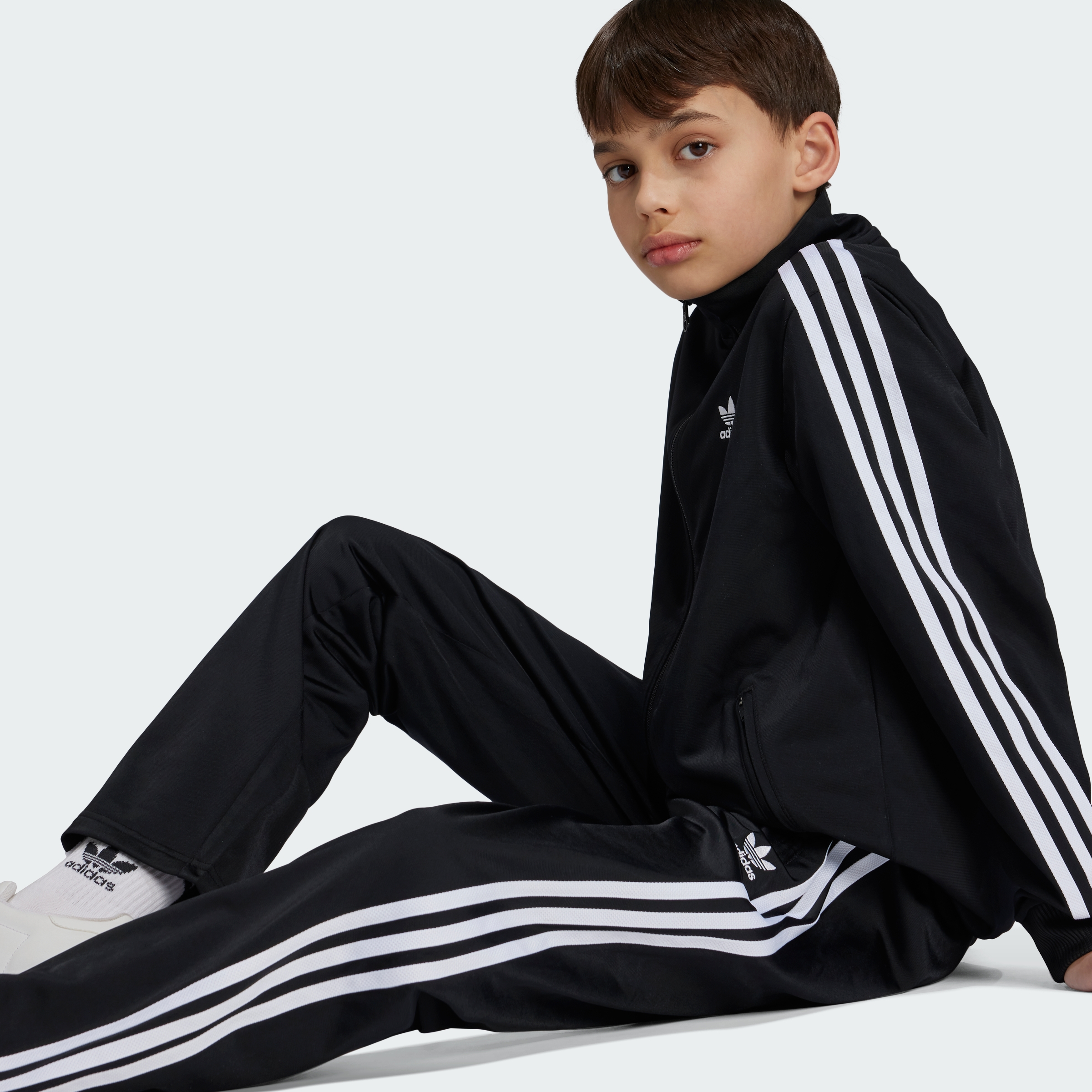 Foto 7 pulgar | Pants Adicolor Firebird Kids Adidas Negro para Niños