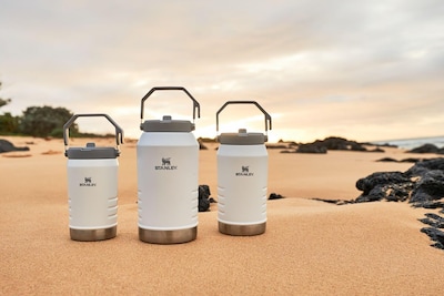 Foto 5 | Jarra De Agua Stanley Iceflow Flip Straw, 2,8 L, Acero Inoxidable Con Aislamiento - Venta Internacional.