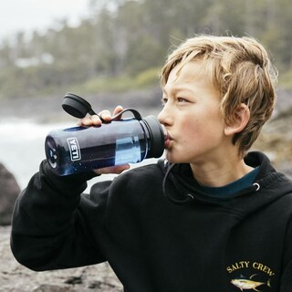 Foto 4 | Botella De Agua Yeti Yonder 600 Ml/20 Oz Con Tapa De Amarre Cosmic Lilac - Venta Internacional.