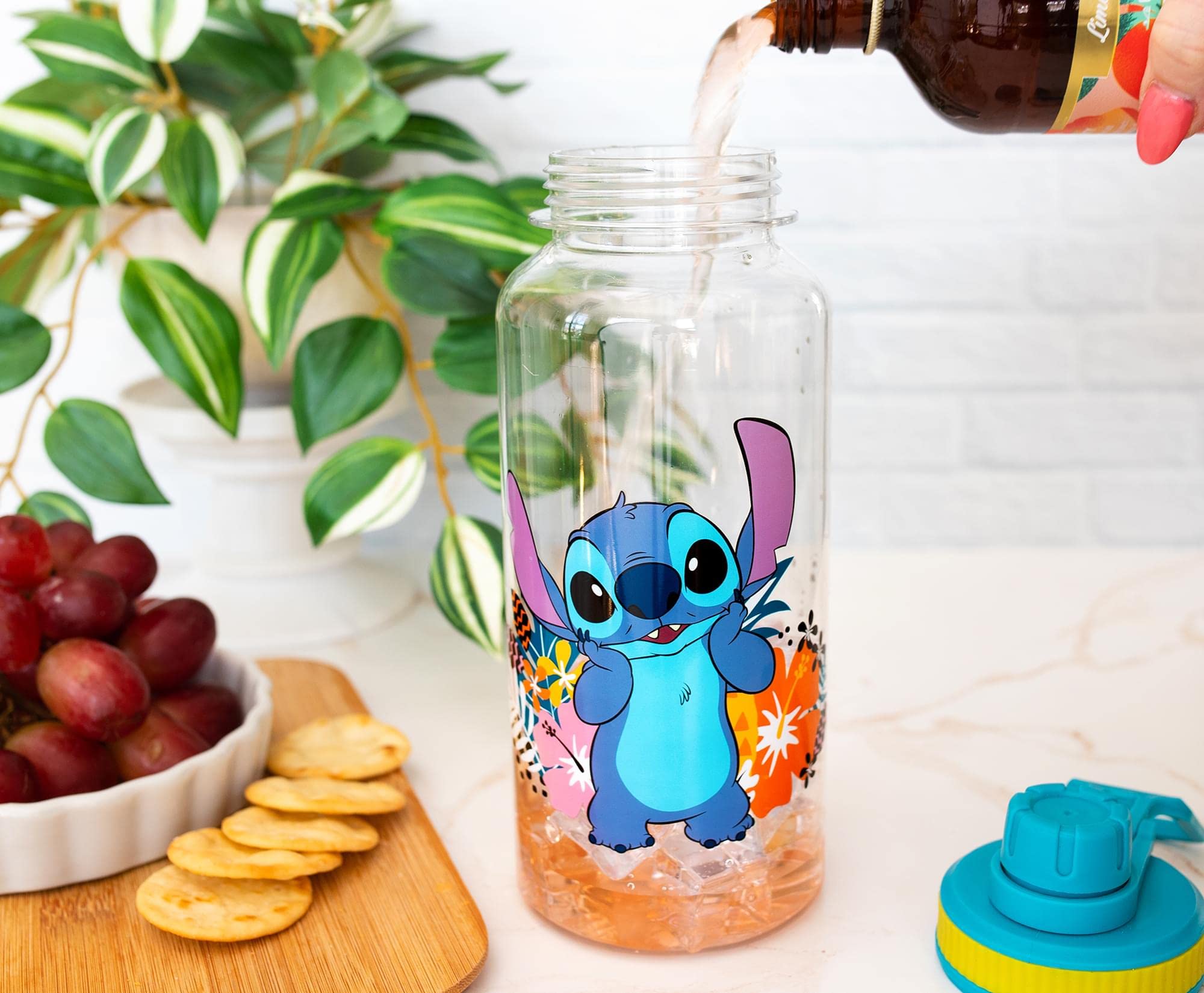 Foto 7 pulgar | Botella De Agua Silver Buffalo Lilo And Stitch De 950 Ml Con Pegatinas - Venta Internacional.