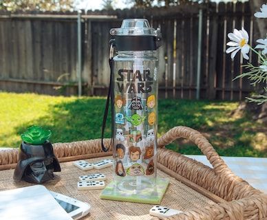 Foto 2 | Botella De Agua Plateada Con Personajes De Dibujos Animados De Buffalo Star Wars, 1 Litro - Venta Internacional.